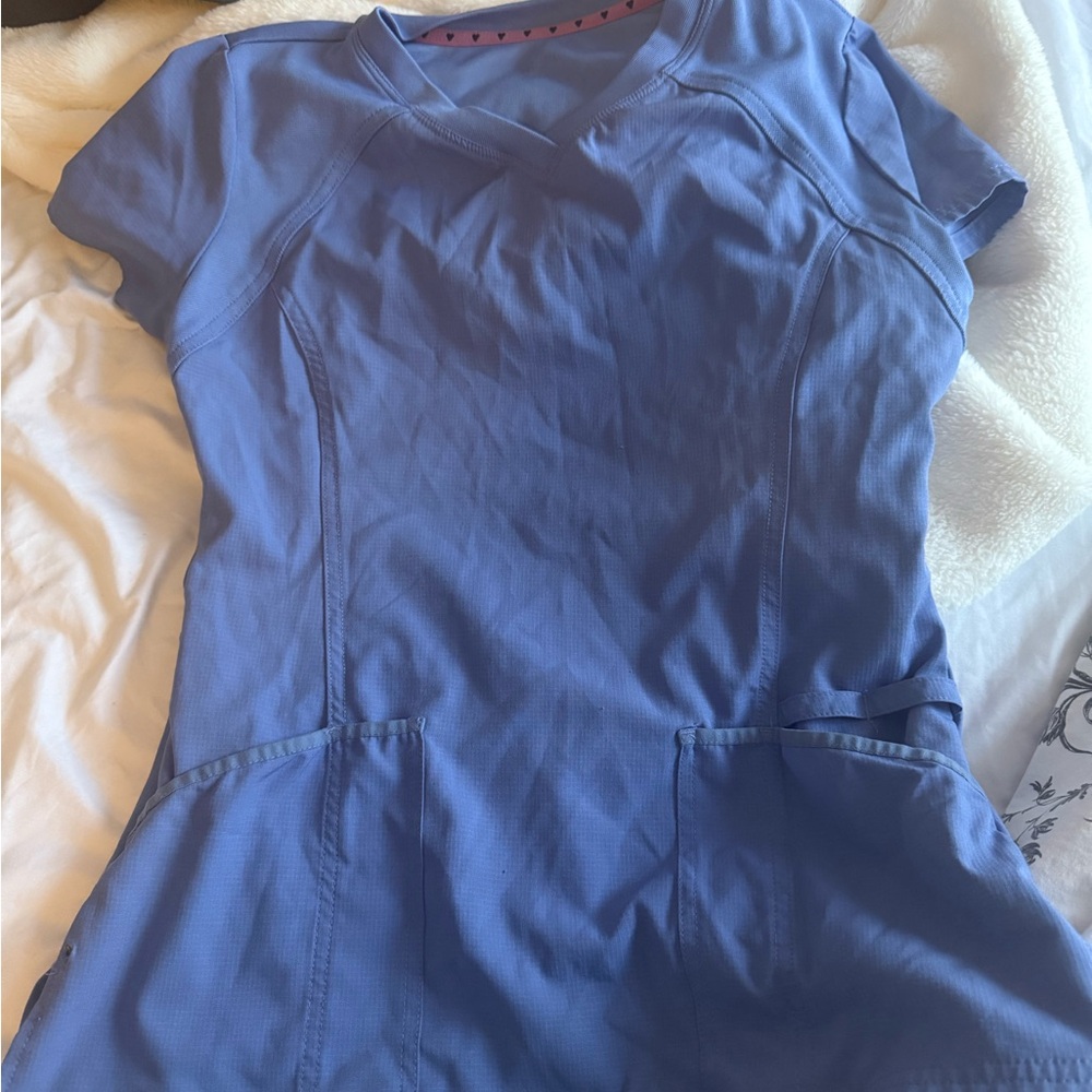 Womens xs Heart soul scrub set